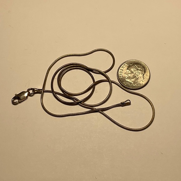 AGI Italian Sterling Silver Snake 🐍 Chain / Necklace. 18 inches long - Picture 6 of 7